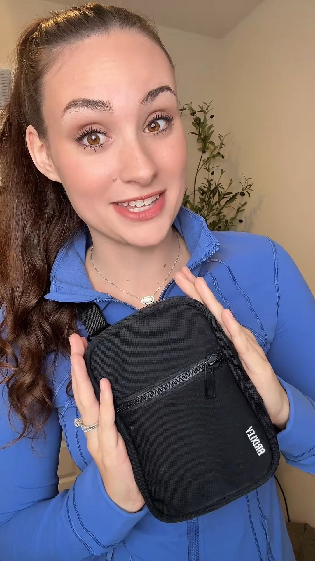 The perfect on-the-go mom bag! Fits all your personal stuff without getting in the way! 


#LTKBaby #LTKActive #LTKTravel