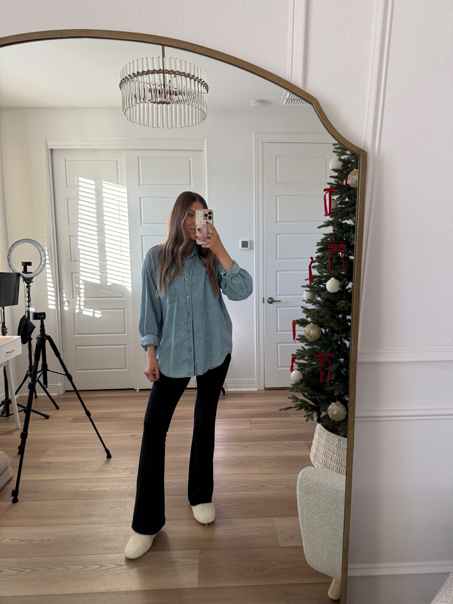 Today’s comfy outfit! Wearing a small in the denim top 