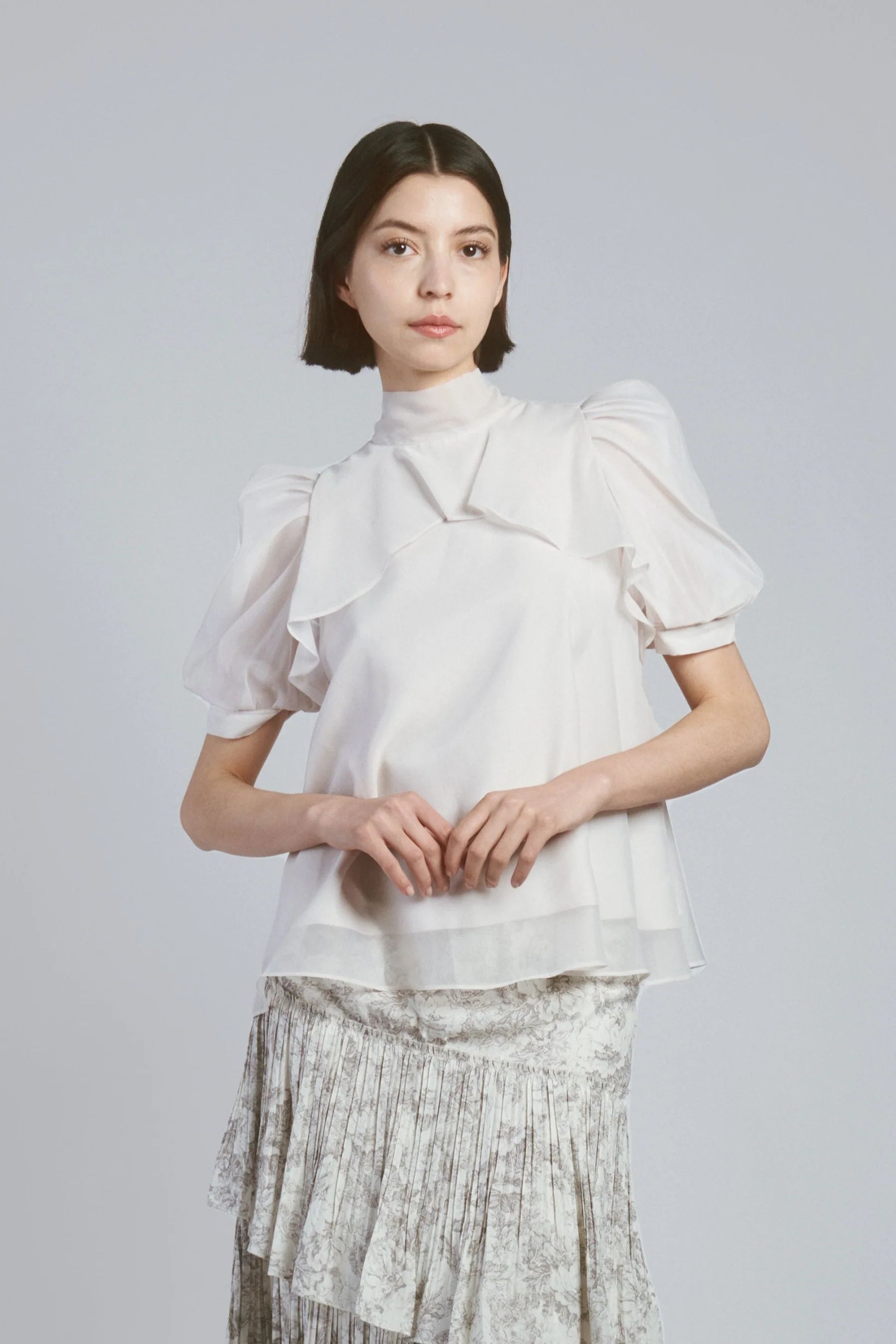 Organza See-Through Puff Sleeve Turtle Neck Blouse | SNIDEL