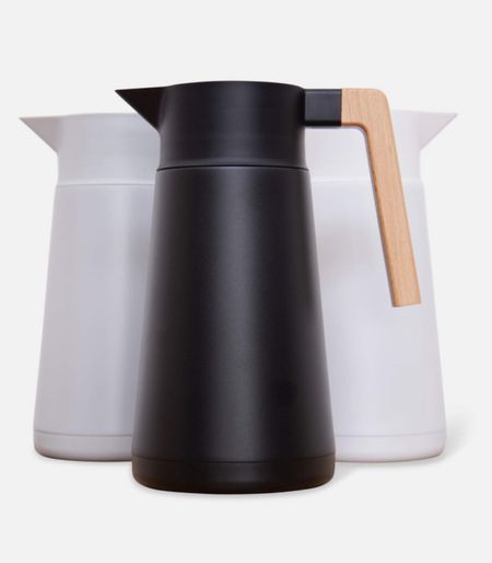 My first time using this large hot tea carafe was in Four Seasons spa in Jackson Hole, Wyoming. I love the aesthetic, size (perfect for brunch, tea parties, chic coffee, or kids hot cocoa), and price. Stainless steel interior is a must. I have two of these for entertaining at parties (in black). 