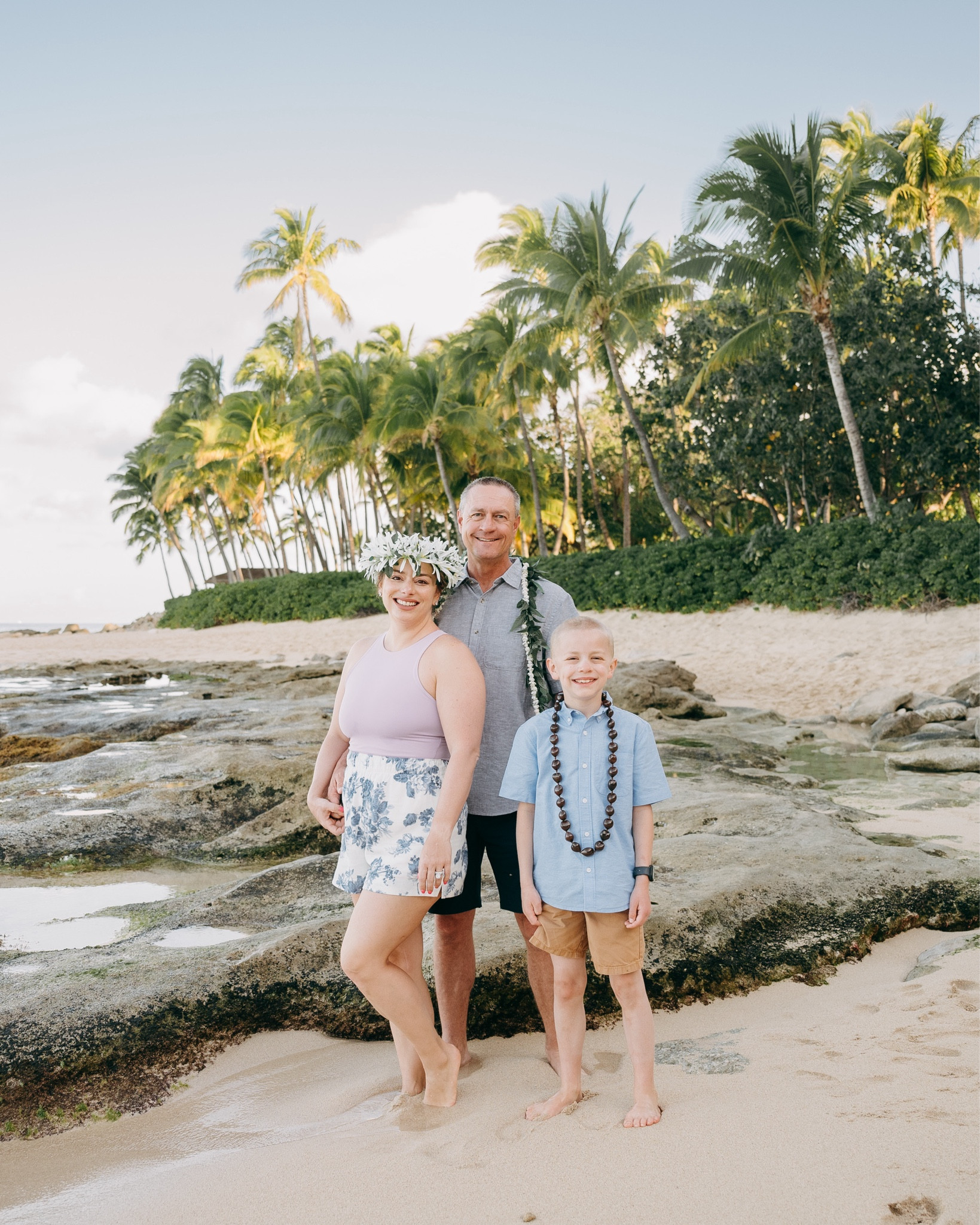 “Ohana means family. Family means nobody gets left behind or forgotten.” 🩵💜
.
At least once a year we always make sure we don’t forget about our family- home or abroad. One of my favorite shoots and the first time I didn’t mind getting a little dirty or splashed for! (Also what’s up with an actual post instead of the daily photo story drops?) Aloha friends!
.


#LTKtravel #LTKfindsunder100 #LTKfamily