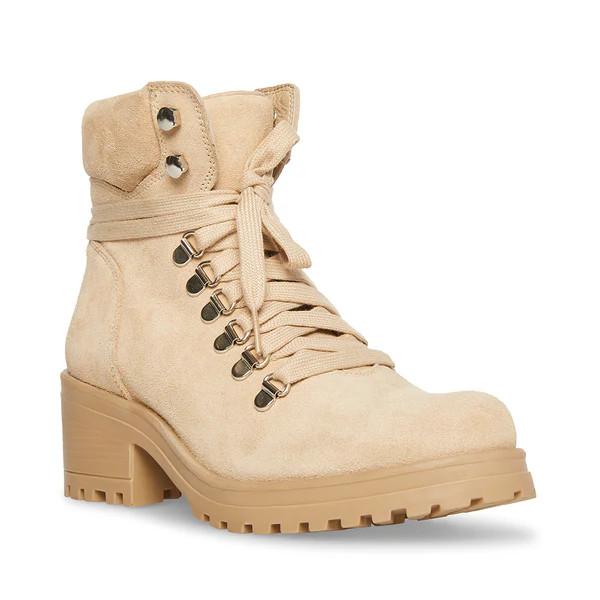 GALWAY SAND SUEDE 

  @media (min-width: 20em){
    .adaptive-badge {
      display: inline-block... | Steve Madden (US)
