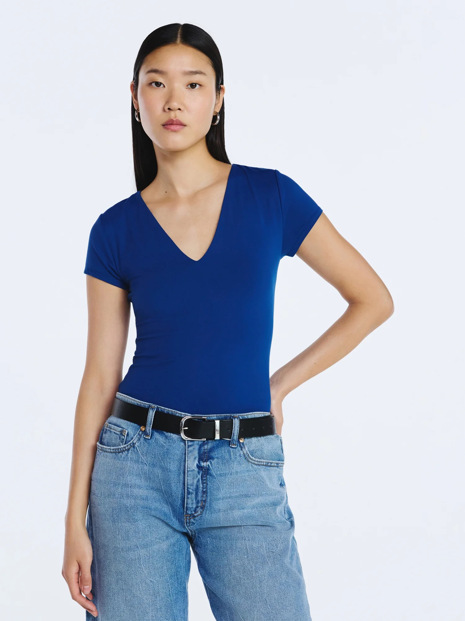 Scoop Women's and Women's Plus Ultimate Refined Contour V Neck Tee, Sizes XS-4X | Walmart (US)
