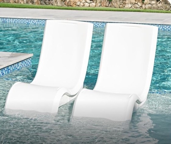 #pool #lounger #poolseat #putdoorliving #summer #poolseating

#LTKFamily #LTKSummerEdit #LTKParties
