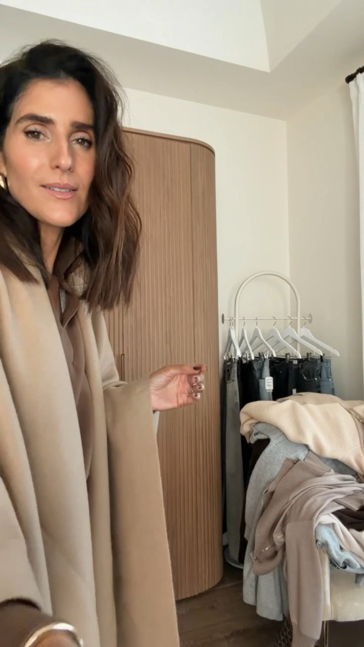 This cashmere ruana is perfection. Would make a great gift this season.  I love the fit of this set and the color is so pretty. I will definitely be wearing this set to run errands! I’m just shy of 5-7’ wearing a size small✨
StylinByAylin, Aylin #ootd #outfitinspo #amazonfinds #amazonfashion

#LTKHoliday #LTKootd #LTKGiftGuide