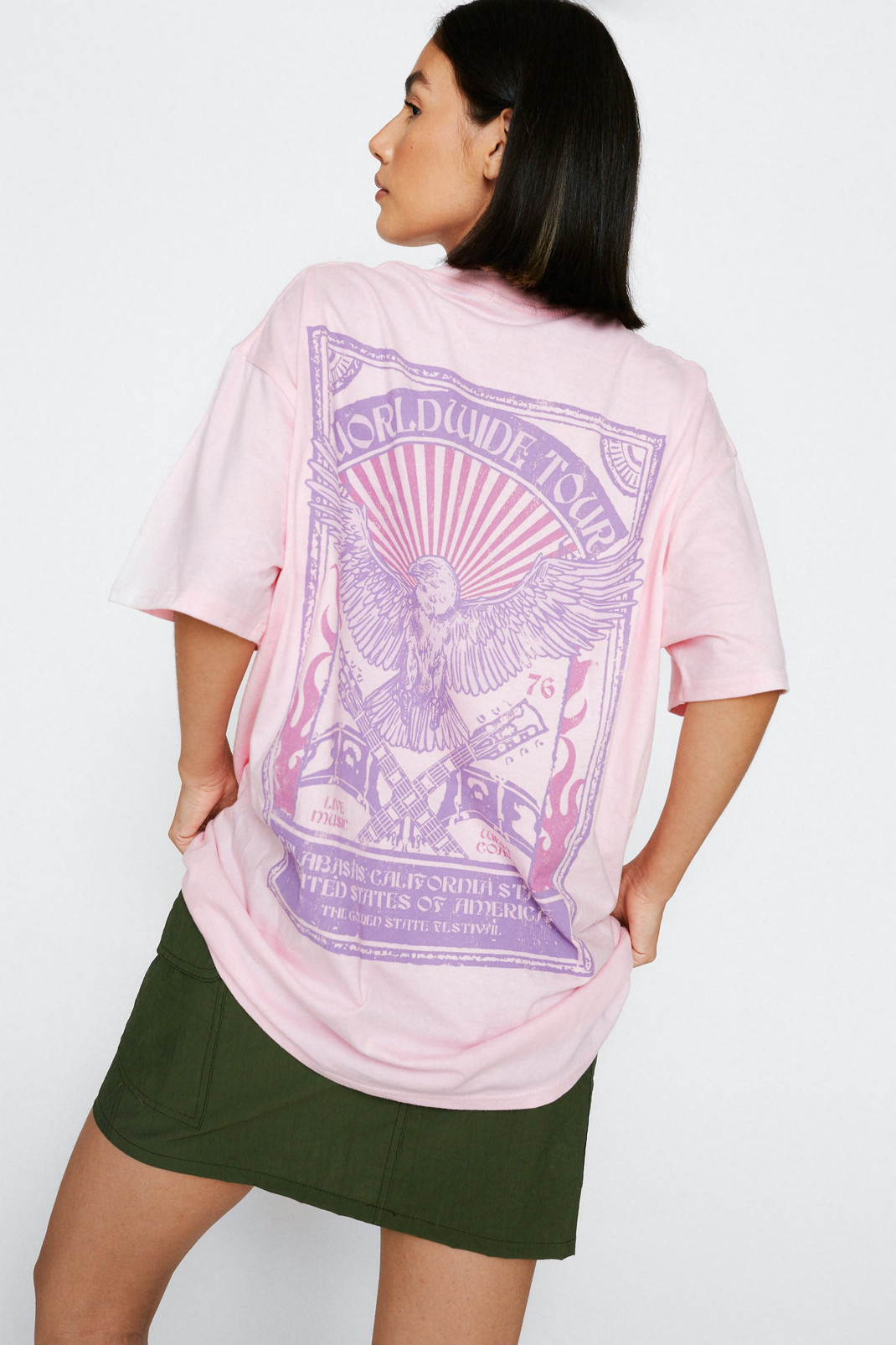 Worldwide Tour Oversized Graphic T-Shirt | Nasty Gal (US)