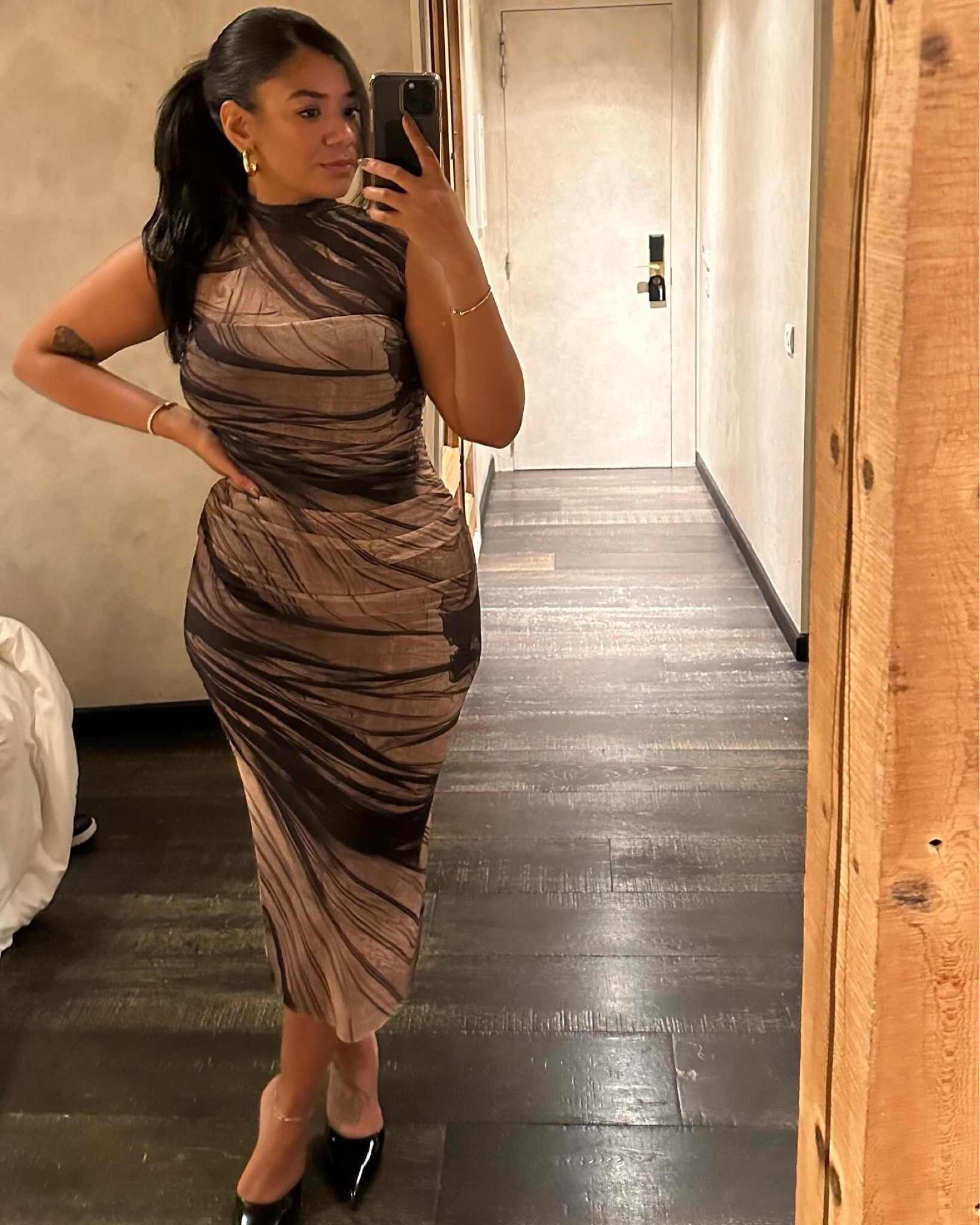 Midsize date night outfit 🖤
Size: M

#LTKStyleTip #LTKMidsize #LTKFindsUnder50