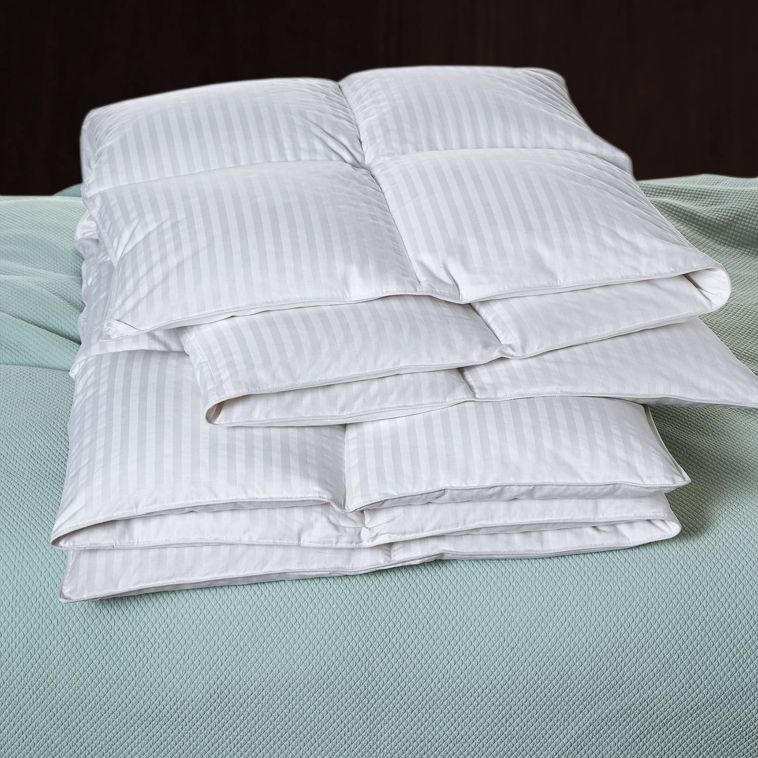 Damask Stripe Synthetic Fill Comforter | Cuddledown