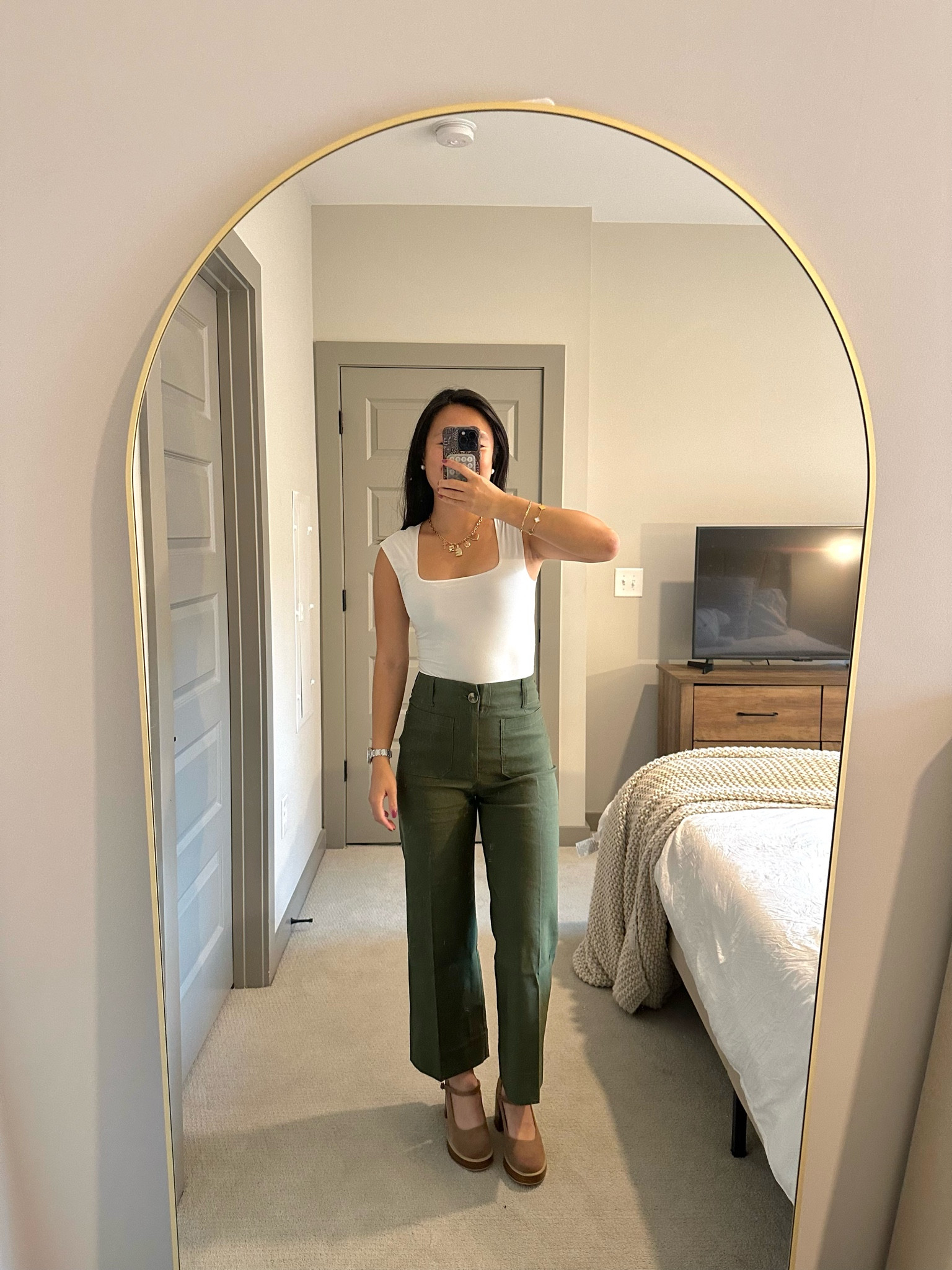 my go-to pants for the fall 🤎🍂

#LTKFallSale #LTKWorkwear #LTKSeasonal