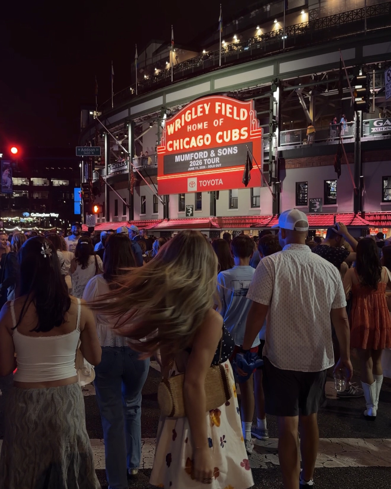 I am Wrigley Wrigley is me at this point 

Back to back nights at Wrigley field for Mumford and Sons and Rufus Du Sol! My heart is so full!!! I love music, I love people, and I love Chicago!!!!! 🫶🫶🫶🫶🫶

#rufusdusol #mumfordandsons #chicagosummer #wrigleyfield