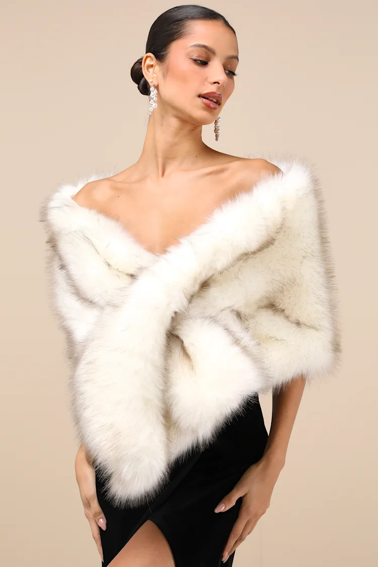 Exquisite Promise White Faux Fur Stole | Lulus
