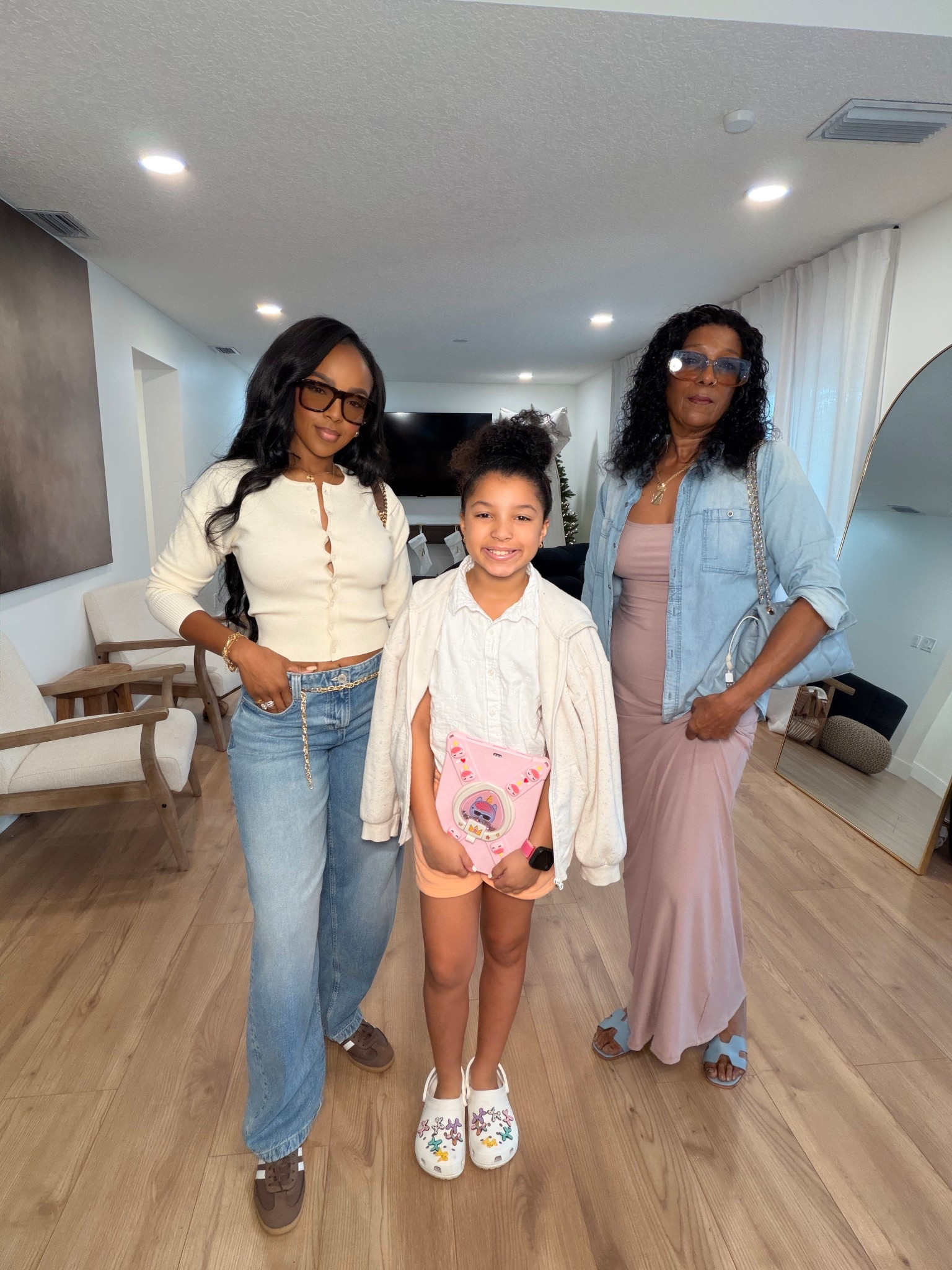 Family ootd 

XS sweater
27 denim 

#Outfitinspiration #fashionstyle #outfit #outfitideas #autumn #fallfashion #simpleoutfit #fall #momoutfit #casualoutfit #streetwear 

#LTKmomlife #LTKootd