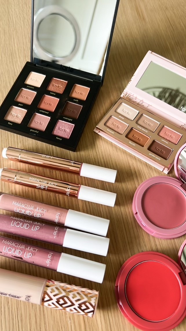 TARTE SALE: 40% off almost everything + free shipping! Exclusively for VIP members (free to join!). Otherwise 35% off for non-members. Great time to restock on your favorite items, try new products, or grab stocking stuffers for the holidays! 💄✨ My favorite picks definitely include their eyeshadow palettes, concealer, and maracuja juice lip!