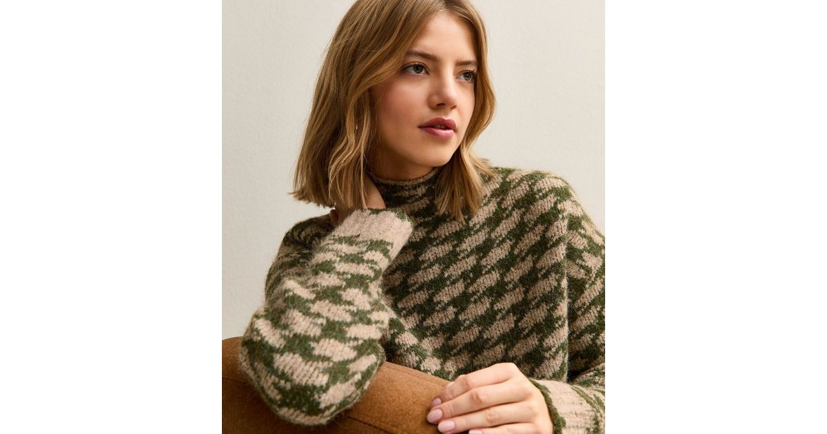 Green Houndstooth High Neck Jumper | New Look | New Look (UK)