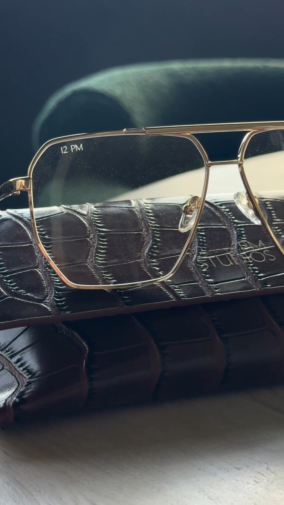 First purchase from this brand and wow these are beautiful glasses and they came with a beautiful case as well 😍😎 

I love a really lightly tinted pair of glasses so I can wear them indoors. I feel like it just makes the outfit more of a vibe ! 

I will be getting more styles from 12pm studios for sure !