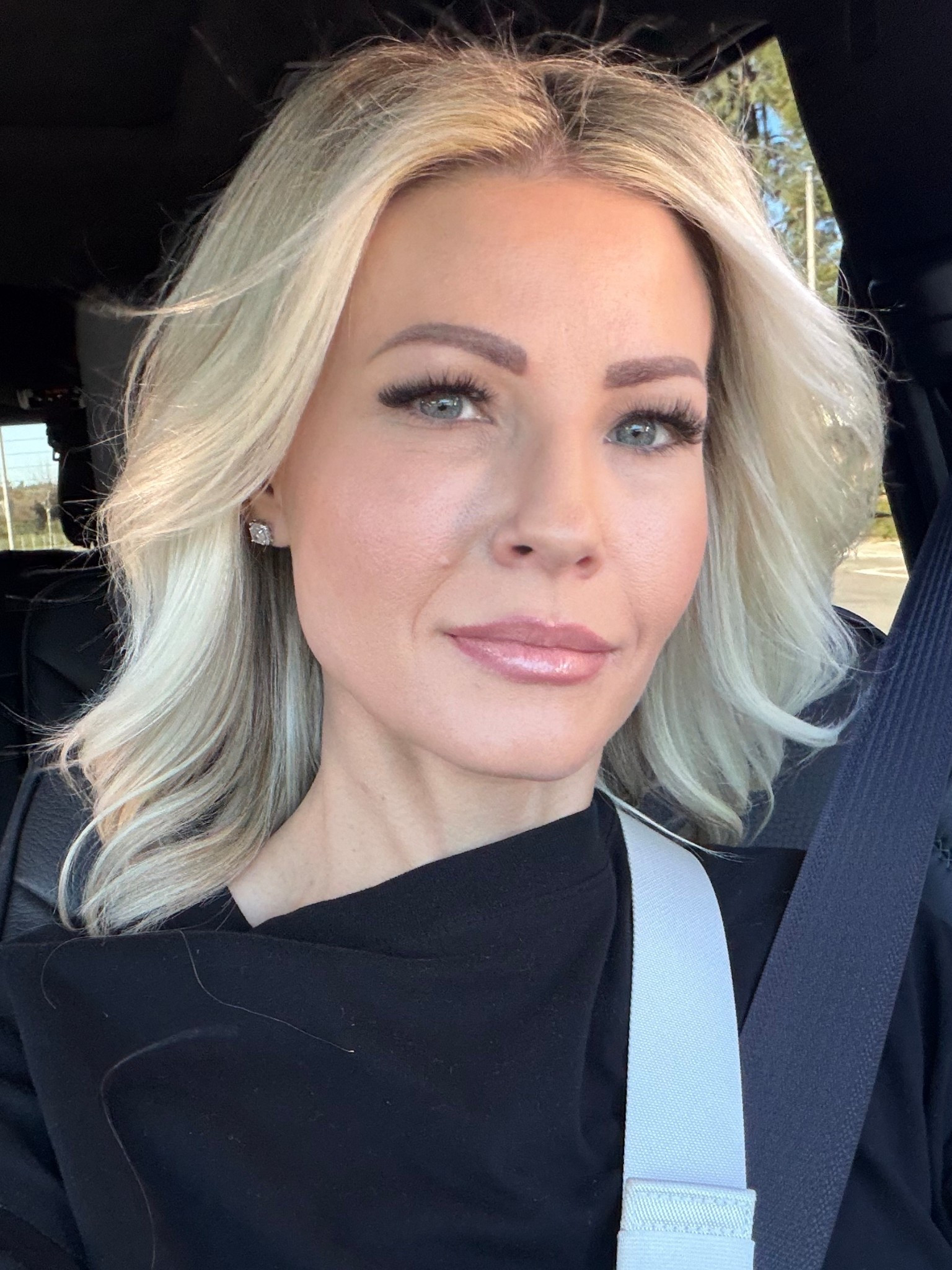 New skincare and make up doing wonders for my skin 

#LTKBeauty #LTKFindsUnder100 #LTKOver40