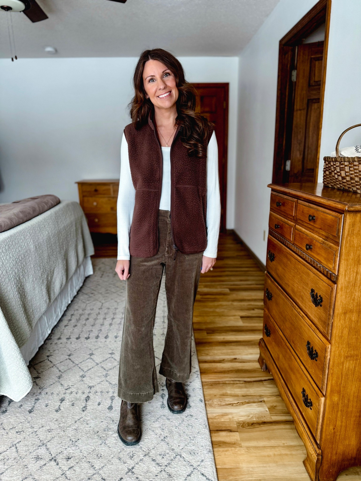 Small in my long sleeve, small in my sherpa vest, 0 and 26” inseam on sewers color in my corduroy pants (sizes and colors are selling out so I also linked similar), and 6 in my blundstone boots (also linked a more affordable pair). 

#LTKPetite #LTKgrwm #LTKootd