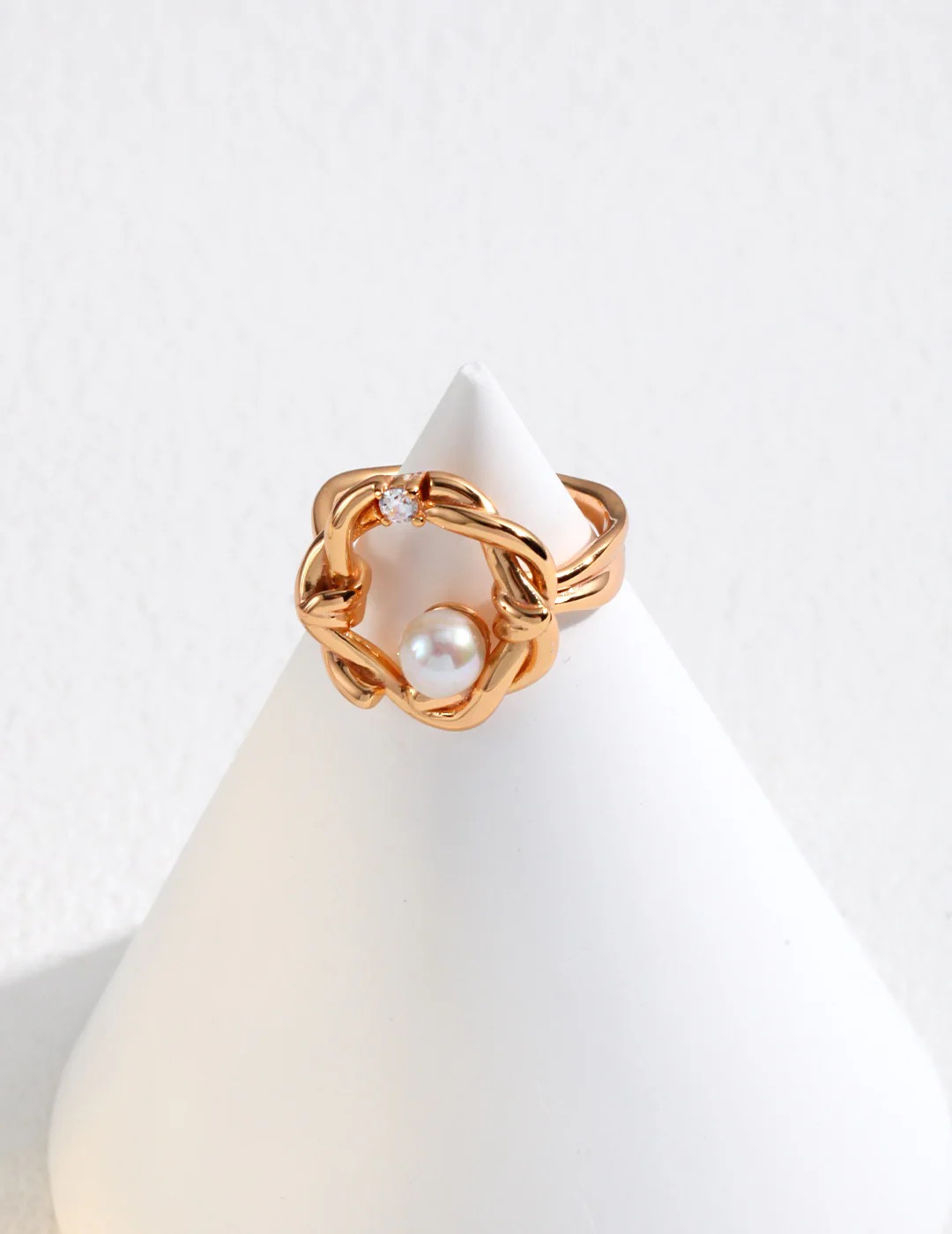 Woven Aurora Pearl Ring - 18k Gold Jewelry by Apelila | Apelila Jewelry