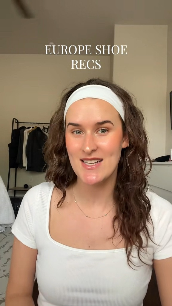 Shoes that I could walk miles in!!

Europe shoes, shoes for Europe, Europe outfits, Europe vacation 

#LTKTravel #LTKShoeCrush #LTKStyleTip