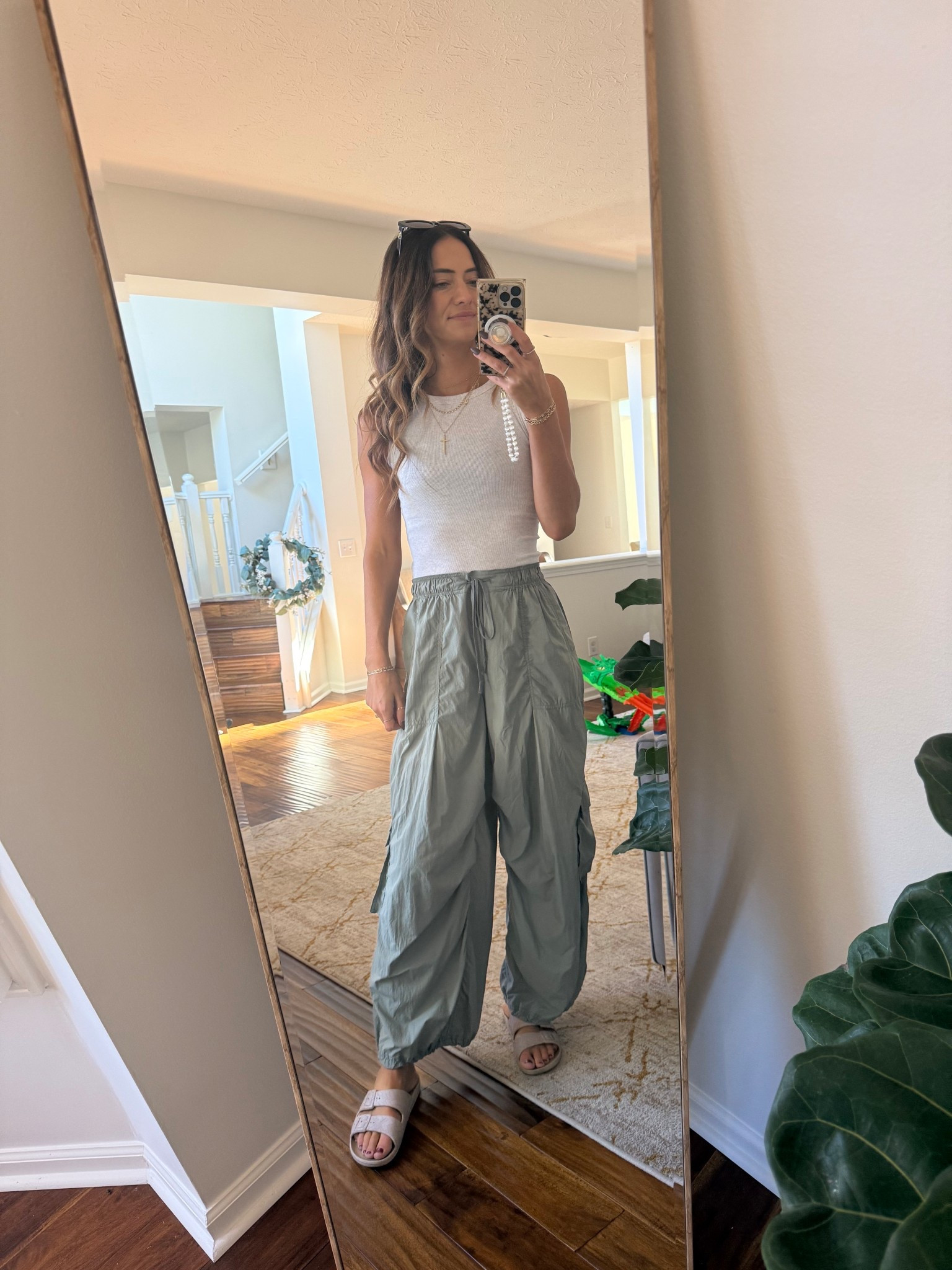 Tank: XS
Pants: small
