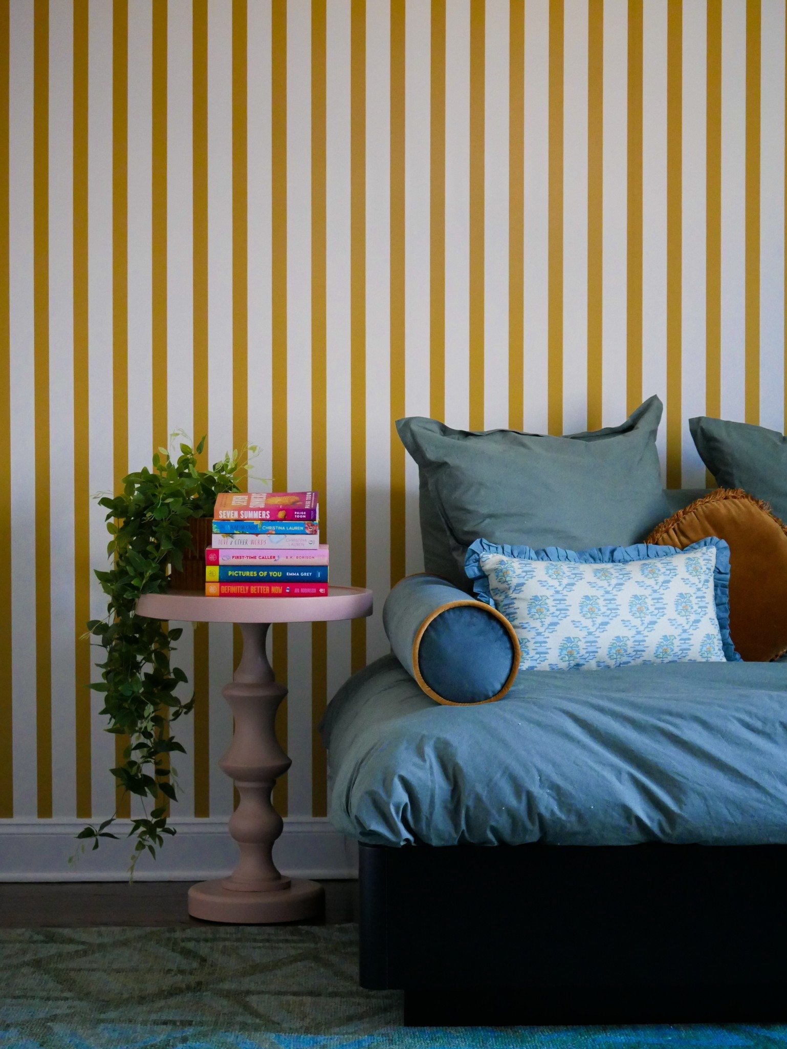 Queen size bed turned daybed in this cozy office corner / reading nook 🤍

#LTKSpringSale #LTKStyleTip #LTKHome