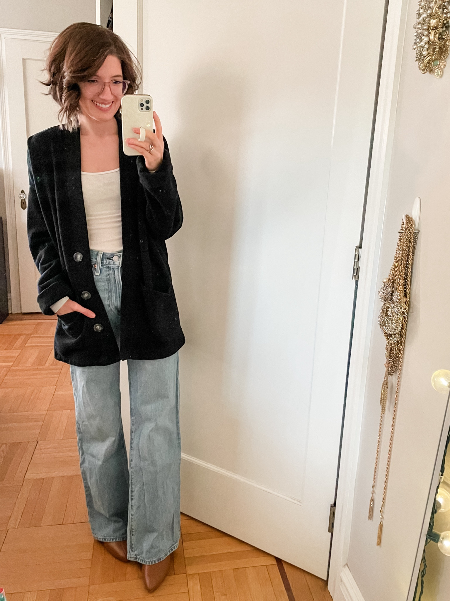 Cardigan: runs big, but I wouldn’t size down
Tee: TTS
Jeans; TTS, wearing the regular length
Wedge booties: TTS

#LTKsalealert #LTKworkwear #LTKstyletip