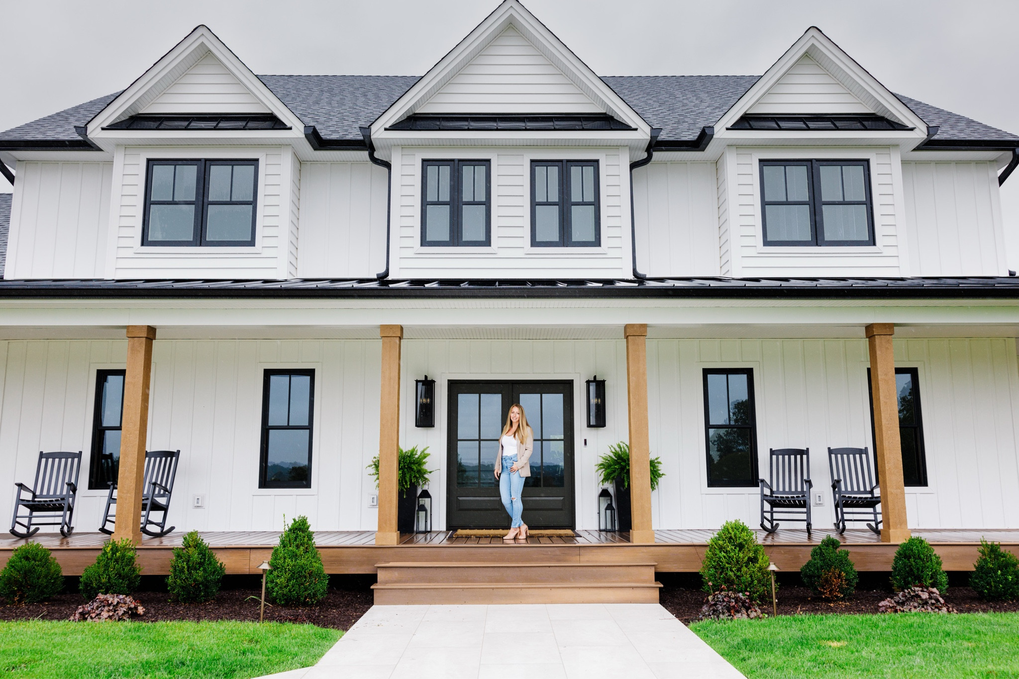 Front porch decor✨

#LTKSeasonal #LTKhome #LTKsalealert