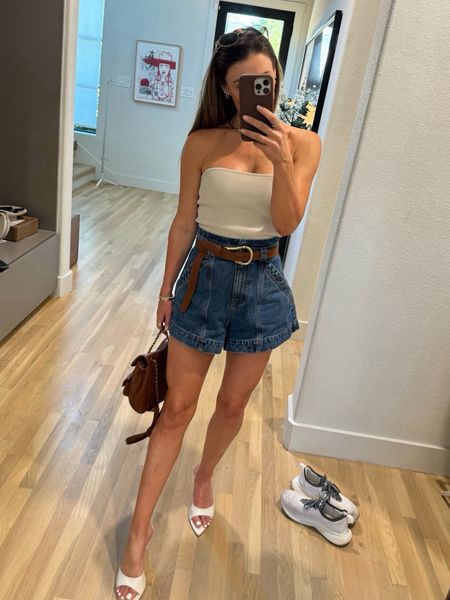 Weekend outfit inspo 

Denim shorts 
Tube top 
Spring outfit 
Summer outfit 
Date night outfit 
Heels 


#LTKfindsunder100 #LTKSeasonal #LTKstyletip