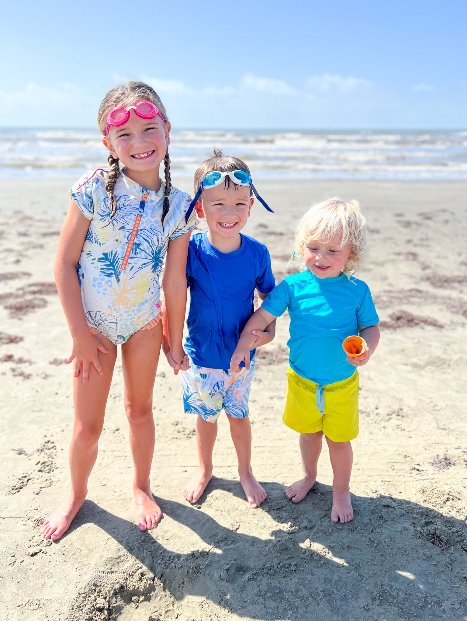 Swim Sale for Kids!

Several swim items on sale from Rufflebutts and Ruggedbutts (left and middle child swimwear) including the patterns they’re wearing! Tagged these and other options. Runs TTS

#LTKkids #LTKsalealert #LTKswim