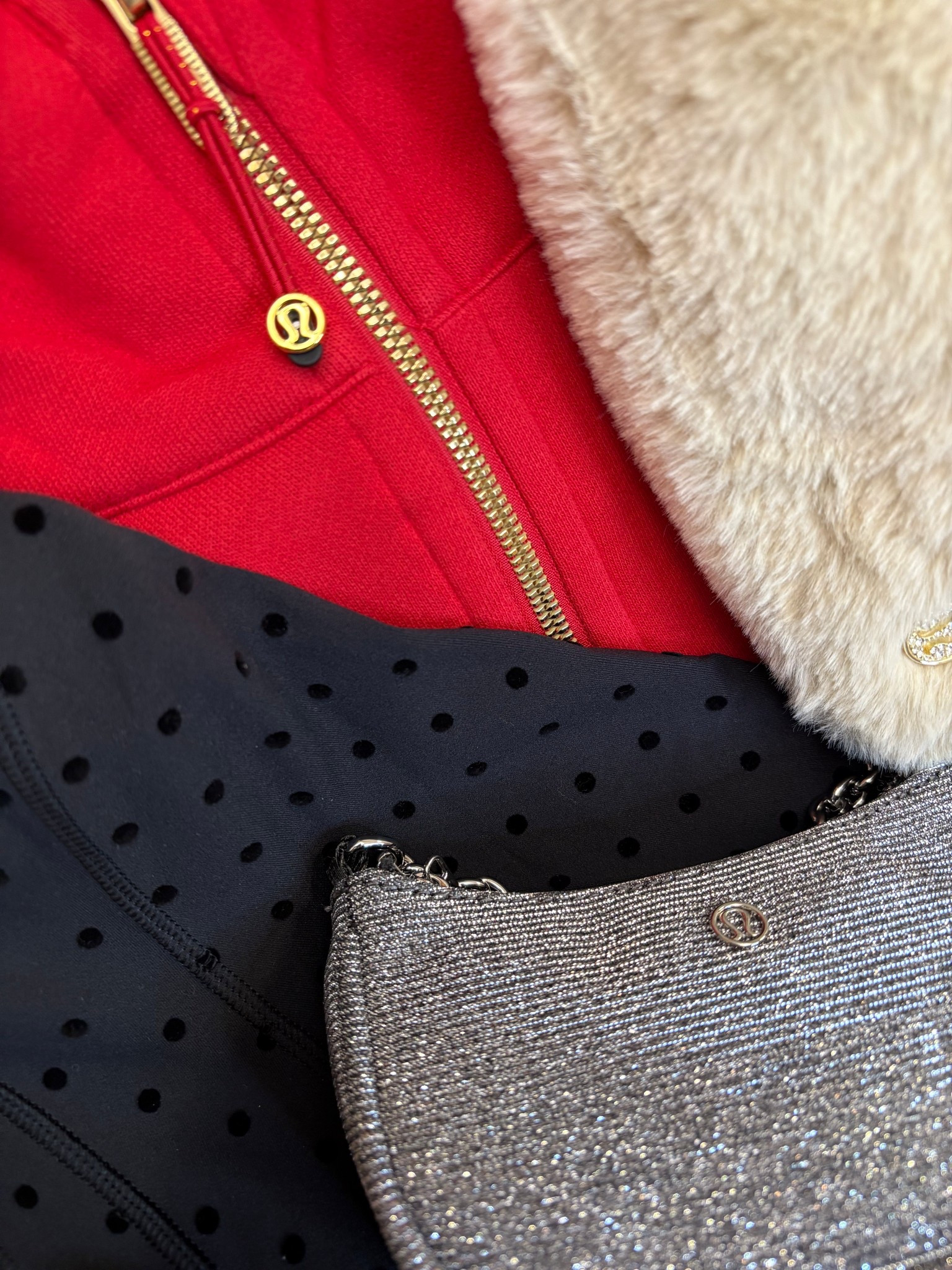 lululemon Oxford red 

#LTKActive #LTKootd #LTKSeasonal