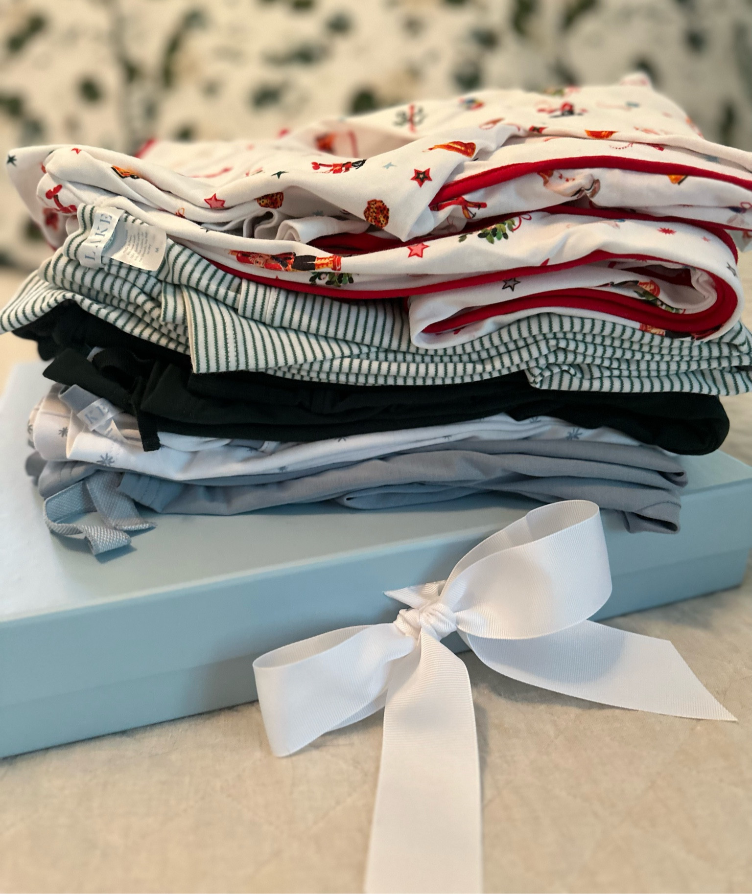 I’m not one to skip over fall, but with chilly temperatures in Birmingham this weekend and @lakepajamas’ new holiday collection launch I couldn’t help myself (even if just for a weekend)! I spent the weekend rotating between my Long Short Snowflake Set (size medium) and my Long Long Dream Knit Set (size medium), which has to be LAKE’s softest material yet. If a blue Christmas isn’t for you, I was thrilled to see them bring back some of my favorite prints and styles from last year in a more traditional color scheme! I’ve linked all my favorites in the @liketoknow.it app! 

#LTKHoliday #LTKfindsunder100 #LTKHolidaySale