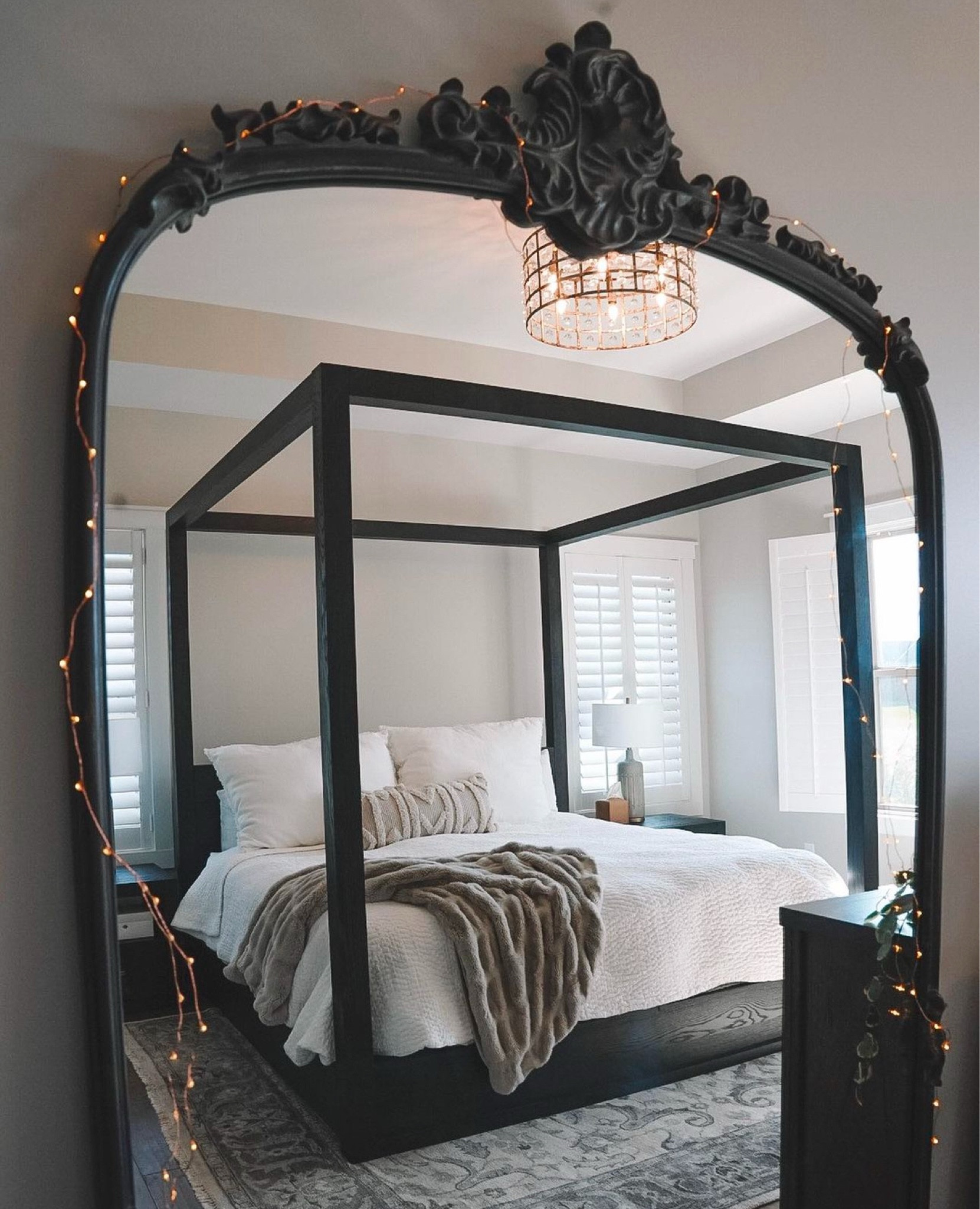Primary room links 


Canopy bed, black bed, black mirror, floor mirror, moody, lighting 

#LTKHoliday #LTKHome #LTKSaleAlert