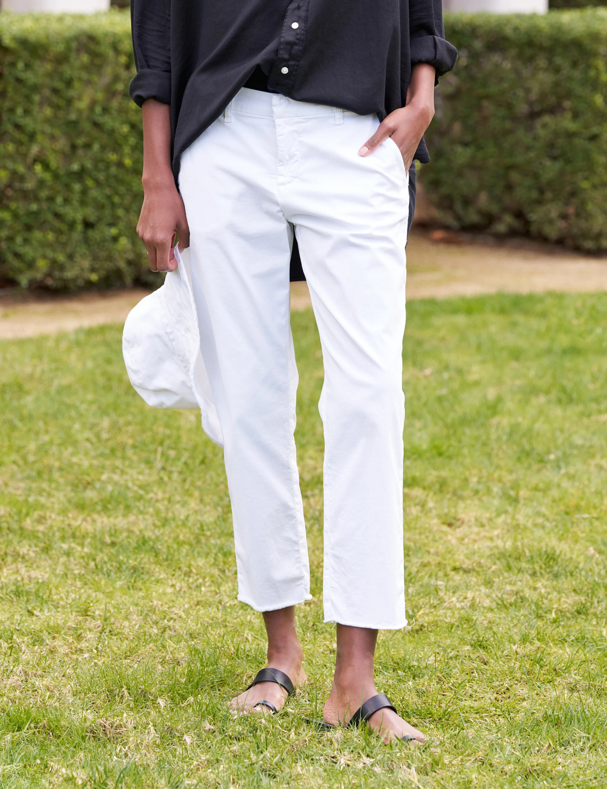 WICKLOW White, Italian Performance Twill | Frank & Eileen