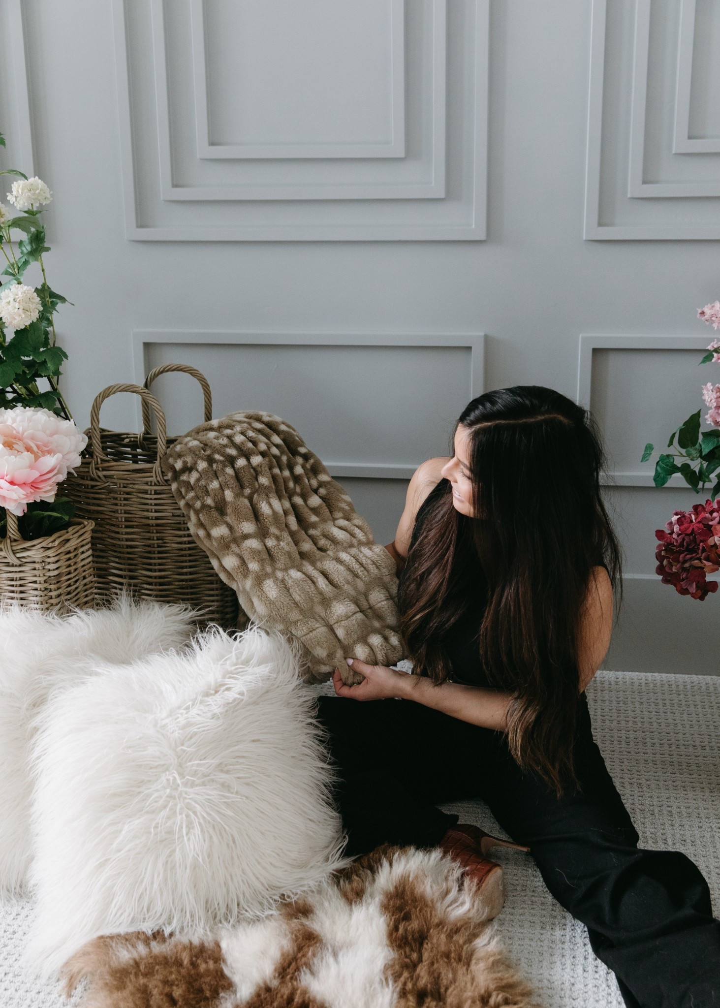 Cannot get over these baskets. I love an aesthetic but functional storage option. You could use these for so many different items! The draped throw blanket is so cute.


#LTKSeasonal #LTKdayinmylife #LTKHome