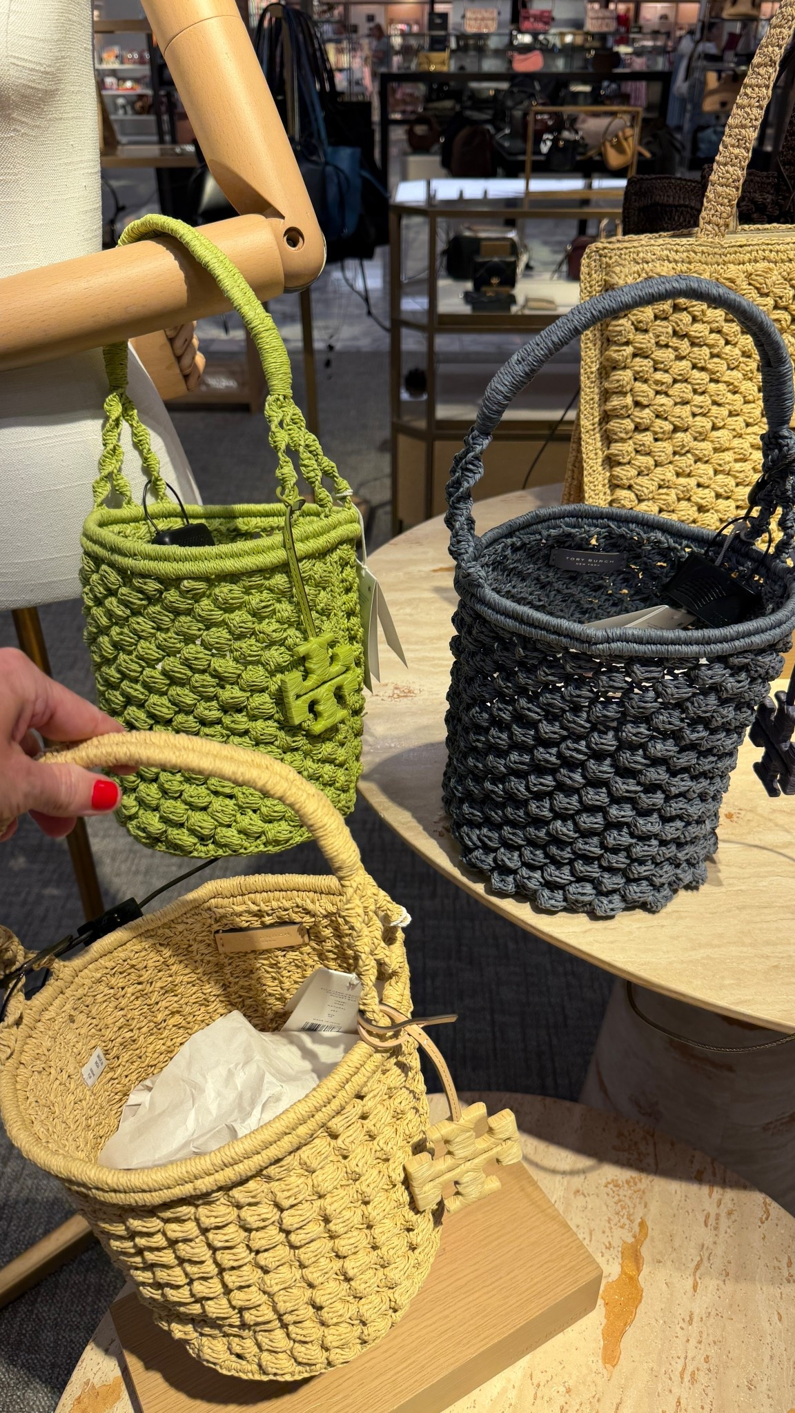 Cutie bucket bags! Love the green 💚💚

@nordstrom #toryburch 
@toryburch 

#LTKdayinmylife #LTKvlog #LTKSeasonal