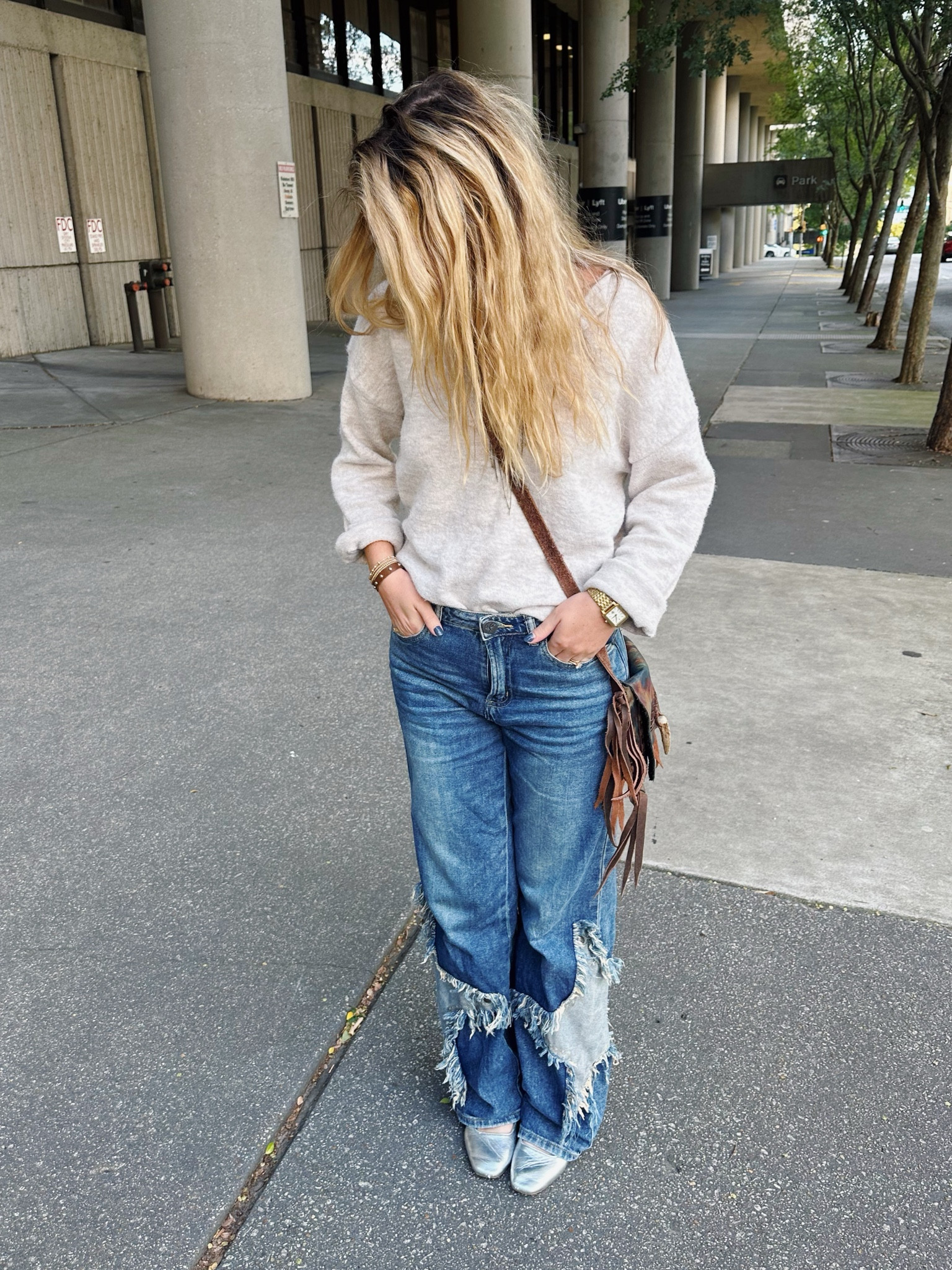 Market outfit 🤎 My favorite pair of jeans and an easy top to throw on and dress up or down! 

#LTKStyleTip #LTKWorkwear