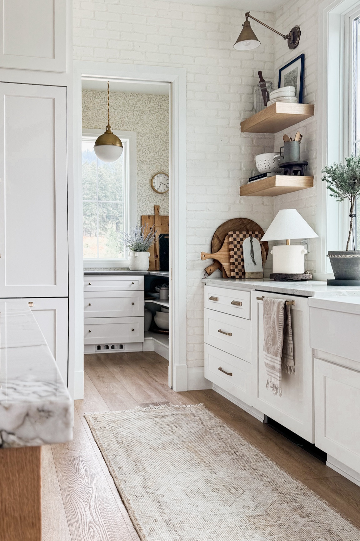 Sneak peek of the pantry! Shop it below! 

#LTKHome #LTKSaleAlert #LTKFindsUnder100