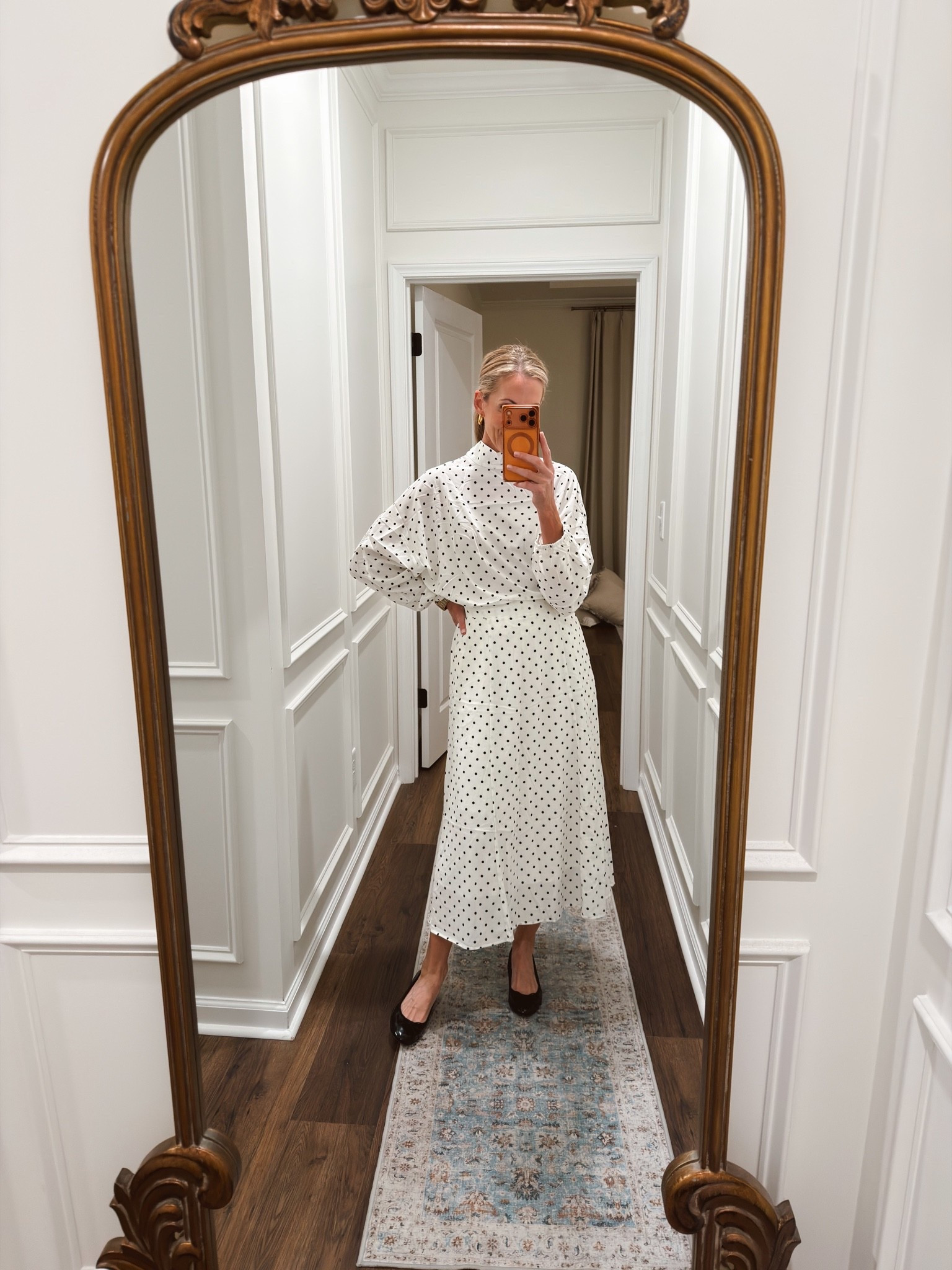 Today’s outfit of the day is this $33 cute Amazon set! This comes in four different color options… Perfect for your next event, Work, and more… Wearing a size small