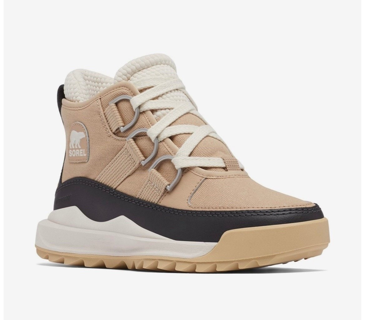 If you’re looking for the perfect everyday boot — this is it.
✔️ Cozy lining
✔️ Weather-ready
✔️ Neutral + goes with EVERYTHING
I linked them in my LTK so you can grab them now 🤍

#LTKFinds #LTKStyle #LTKUnder100 #LTKFall #LTKWinter
#ShopMyLTK #LTKIt #LTKSale #LTKFashion