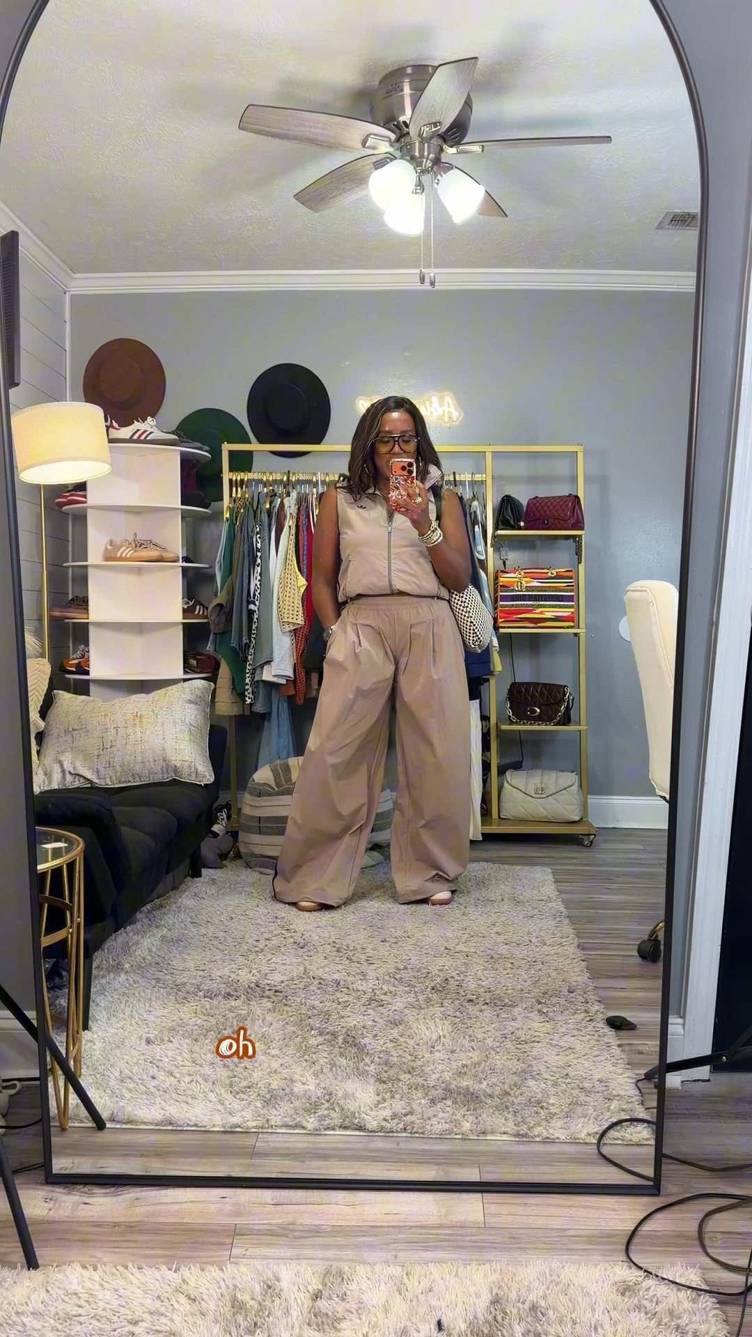 Sporty chic adidas looks that are cute and comfortable
From
elevated athleisure sets to easy everyday outfits, these are the pieces I'll be living in all summer
long
Perfect for:
** Travel days
• Coffee runs
LE Shopping trips
A Vacation outings
2, Errands
Post-workout
smoothie runs
Everything is easy to mix & match and gives that effortless "off duty" vibe
SIZING REFERENCE/ stats- 5'5", 165 Ibs, size 10
#adidasstyle #adidaswomen #athleisurestyle
#sportychic #casualstyle #everydaystyle #widelegpants #airportoutfit
#summerstyle #Itkstyle