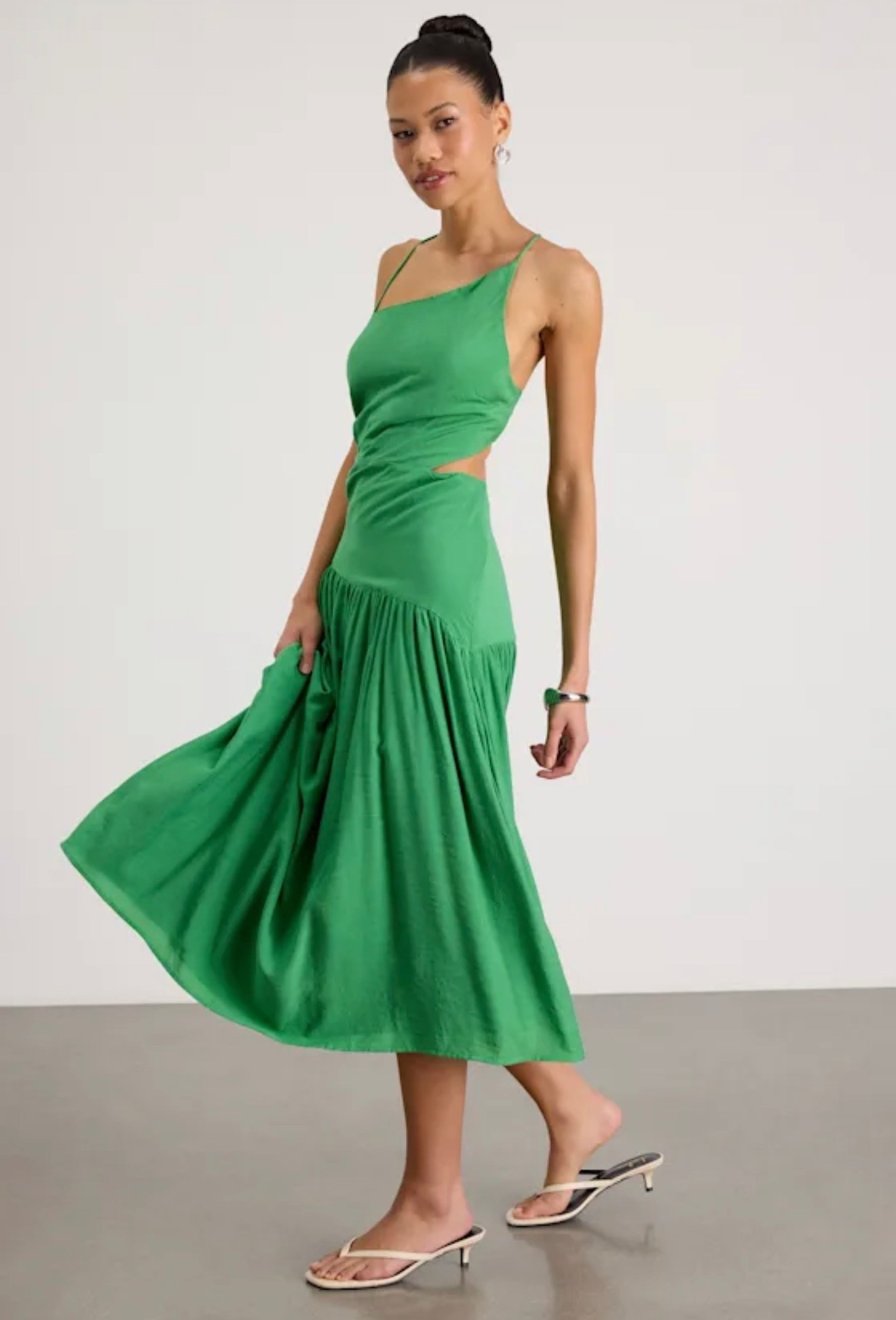 summer outfits

Jedda Green Drop Waist Lace-Up Midi Dress @Lulus 

#summer#dress #outfit #vacation

#LTKSeasonal #LTKOver40