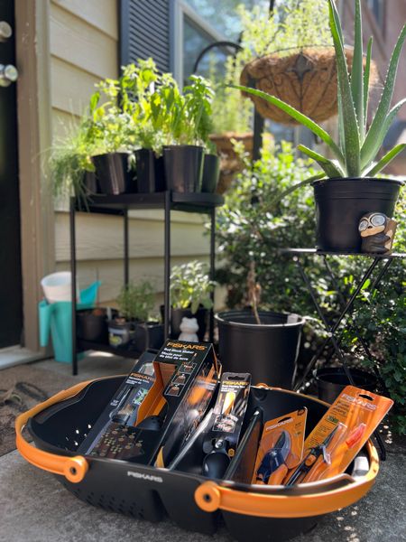 #ad Discover how I transformed my balcony into a flourishing green haven with the help of the Fiskars Food gardening tool set and Miracle-Gro potting mix, both found at @Walmart and Walmart.com 🛒

Swipe up ⬆️ to read the full blog post and get inspired for your own green oasis! 🌿 https://liketk.it/4f8Z0 #walmartpartner @shop.ltk #liketkit #HerbGarden #SustainableLiving

#LTKhome #LTKFind #LTKunder100