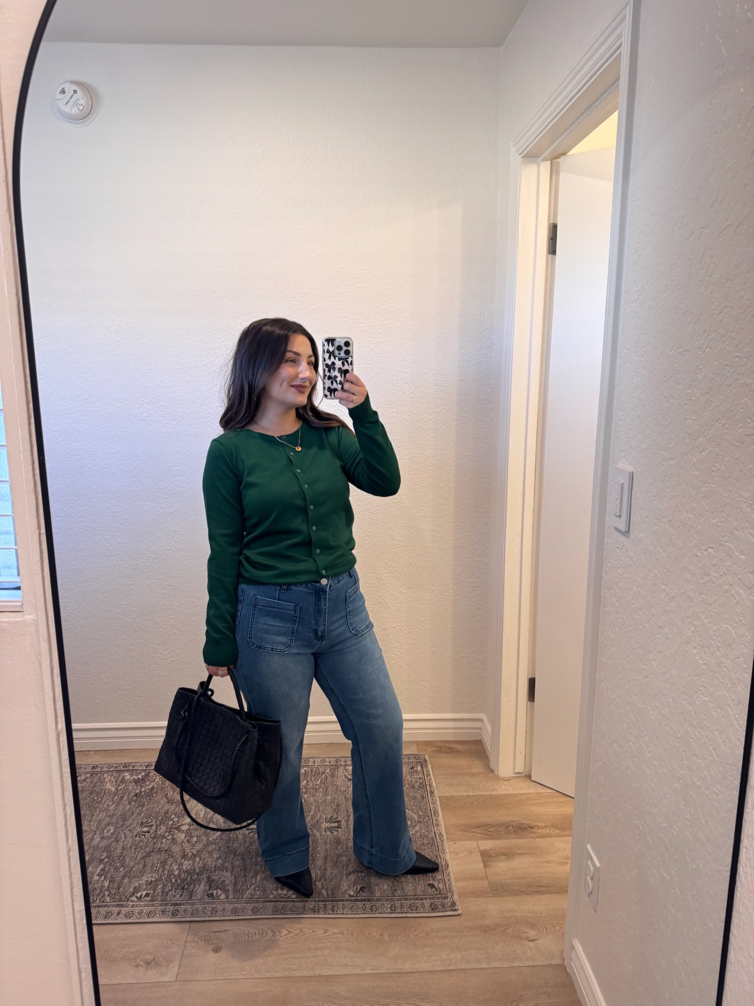 Green cardigan size small
Jeans size 6 

Necklace use code: Mimiltk

#LTKPetite #LTKFindsUnder50 #LTKootd