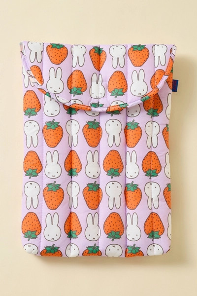 BAGGU Puffy 16” Recycled Laptop Sleeve | Urban Outfitters (US and RoW)