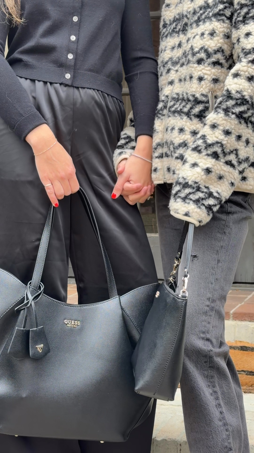 Classic & timeless with the Amorette 2-in-1 Tote 🖤 @Guess  #ad #GUESSPartner

