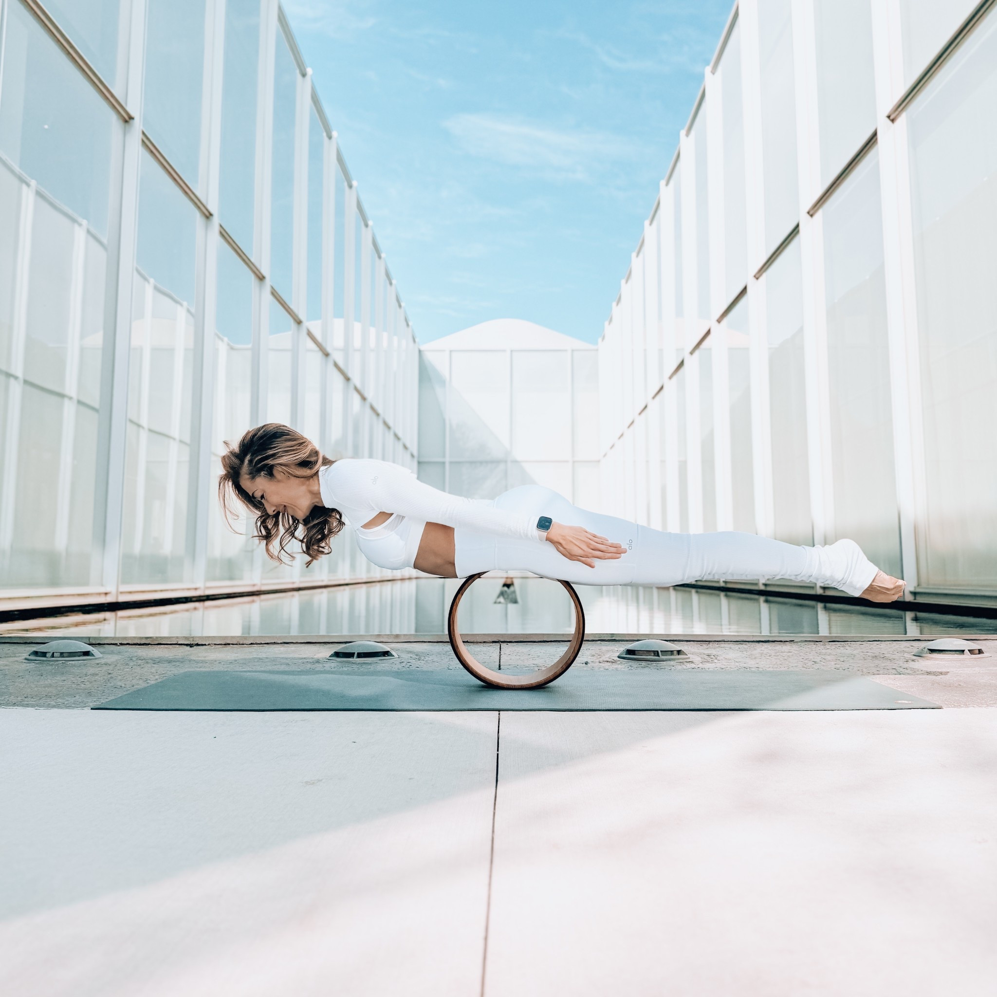 ✈️ Flying into spring break like…

👙 Wearing a classic Alo yoga outfit in white: goddess leggings, shrug crop, and sports bra

⭕️ Pete’s choice cork yoga wheel 

🧘‍♀️ Manduka Prolite yoga mat

#LTKSeasonal #LTKOver40 #LTKActive