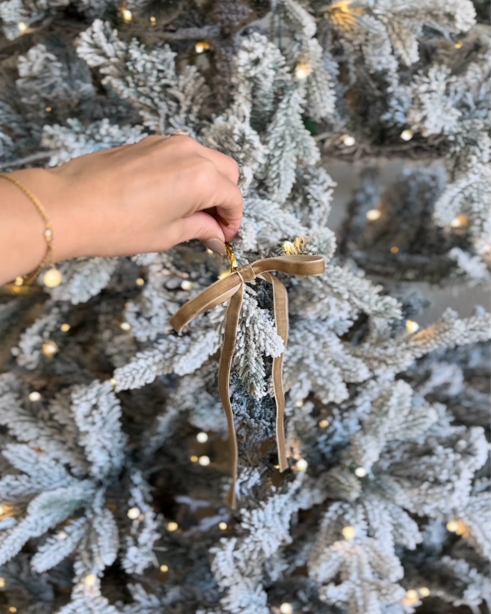 Cutest pre-made velvet bows for your Christmas tree! This is the khaki!

prime day, prime day deals, holiday, Christmas decor, holiday decor, Christmas tree, amazon prime, prime day sale, amazon holiday decorr

#LTKSeasonal #LTKHoliday #LTKxPrimeDay