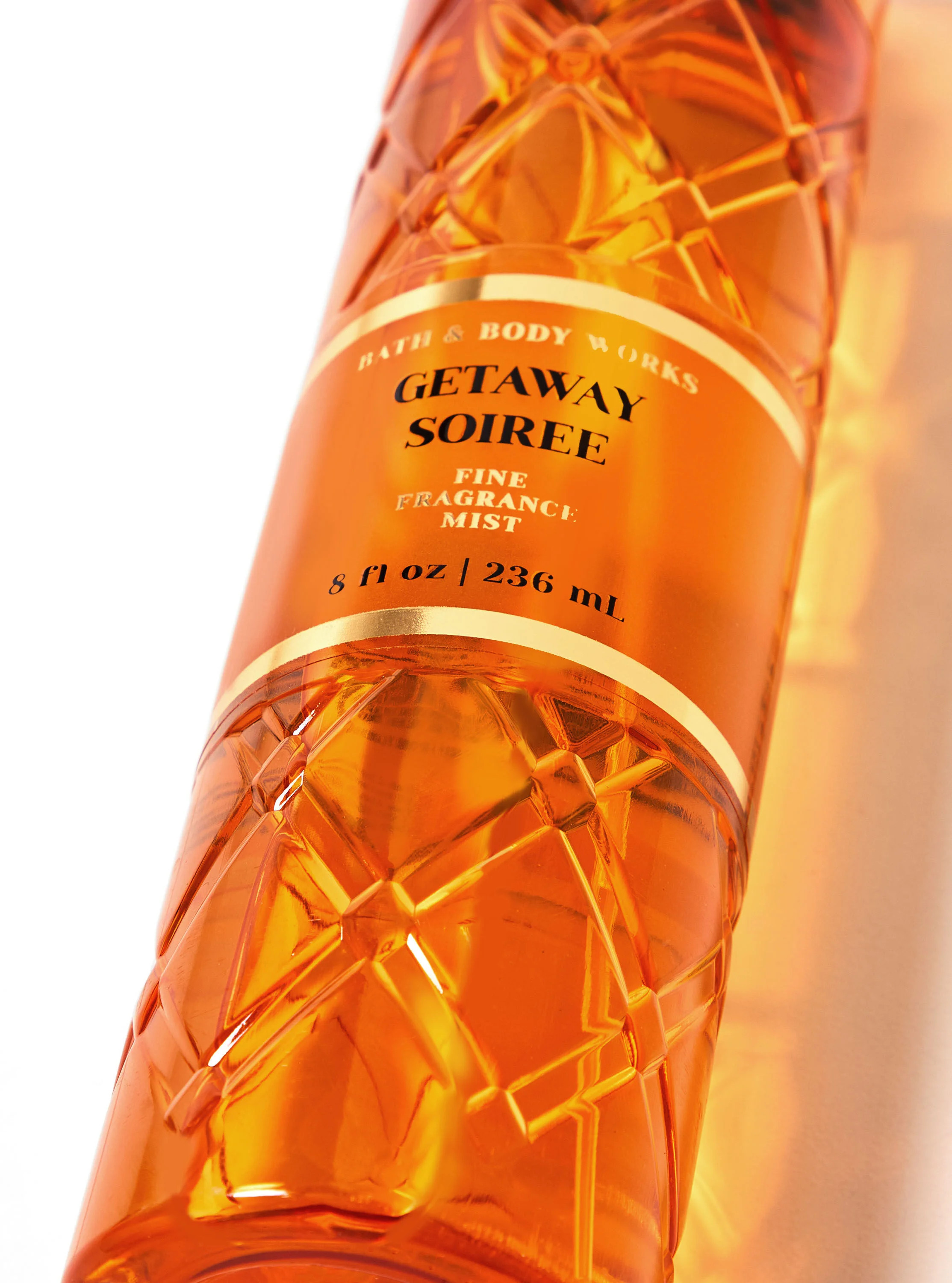 Getaway Soiree


Fine Fragrance Mist | Bath & Body Works