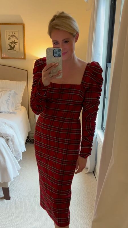 Perfect Holiday Dresses! 

❤️ Red Tartan - runs true to size 

❤️ Kaftans - run true to size. I wear a medium, but their fit is a little bigger! 

❤️ Tweed Dress - runs true to size! This looks SO good on all sizes! I’ve seen it on both XS and XXL body types and it’s so flattering! 

❤️ Bow Dress - I’m wearing my normal size 6! 

#holidaydresses #christmasdress #qppliquedrezs 

#LTKHoliday #LTKVideo