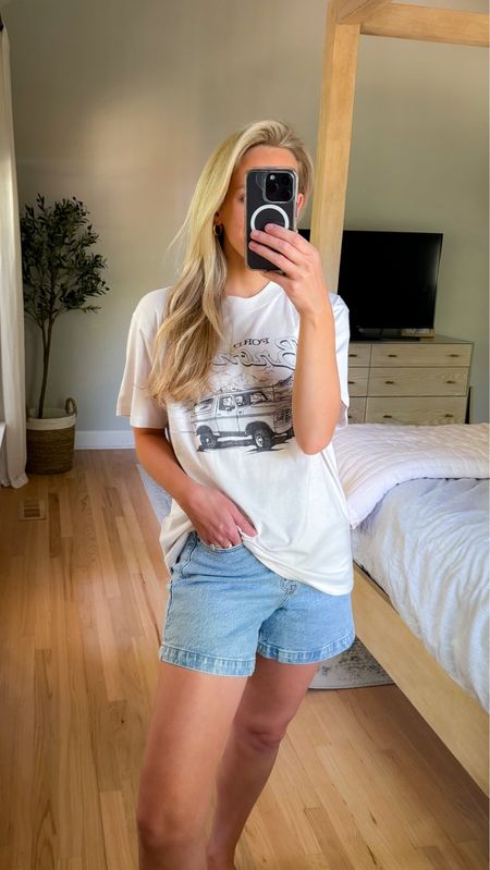 Love this graphic tee and dad short denim shorts jean shorts abercrombie and fitch t-shirt tee vintage shirt mens shirt casual outfit comfy outfit 

#LTKFindsUnder100 #LTKStyleTip #LTKFindsUnder50